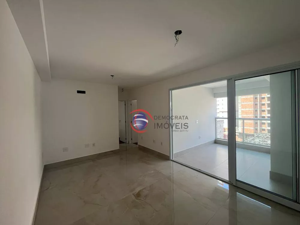 Apartamento à venda com 2 quartos, 78m² - Foto 2