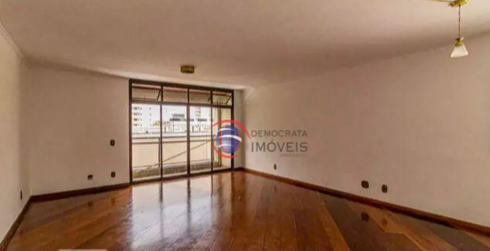 Apartamento à venda com 4 quartos, 190m² - Foto 1