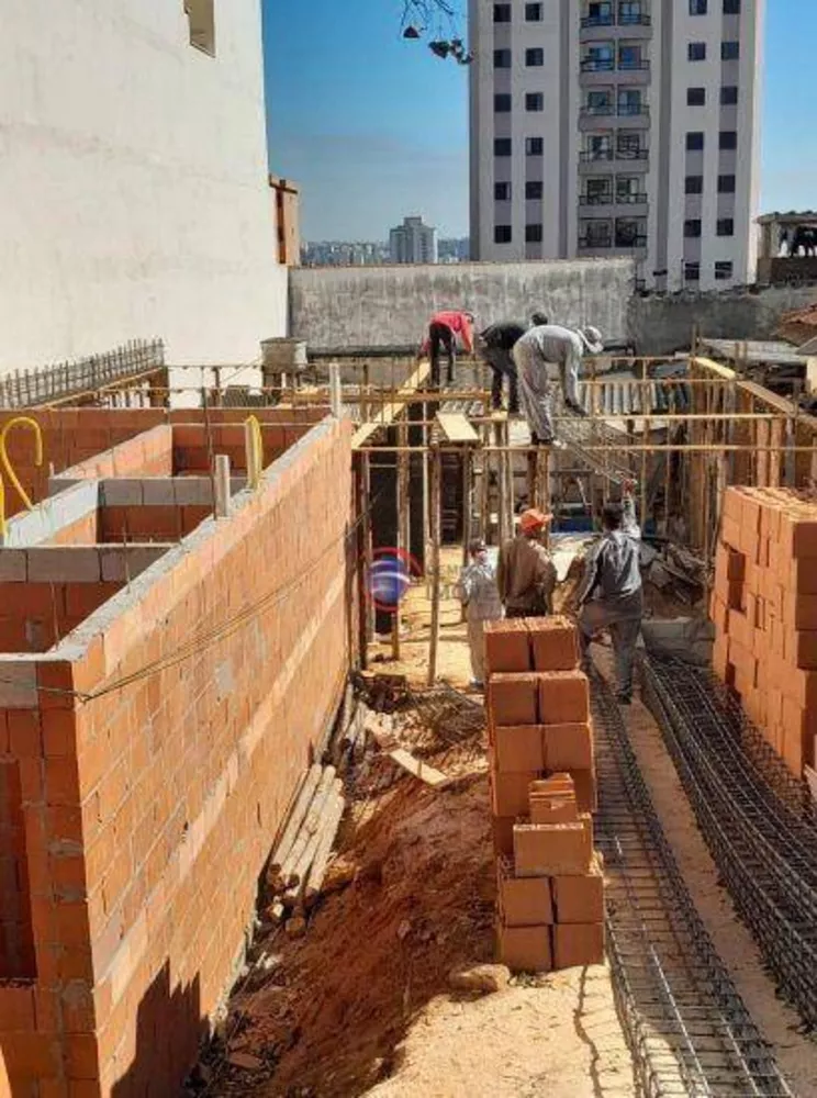 Cobertura à venda com 2 quartos, 82m² - Foto 2