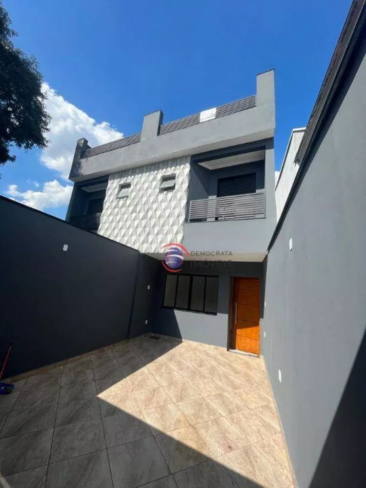 Sobrado à venda com 2 quartos, 80m² - Foto 2