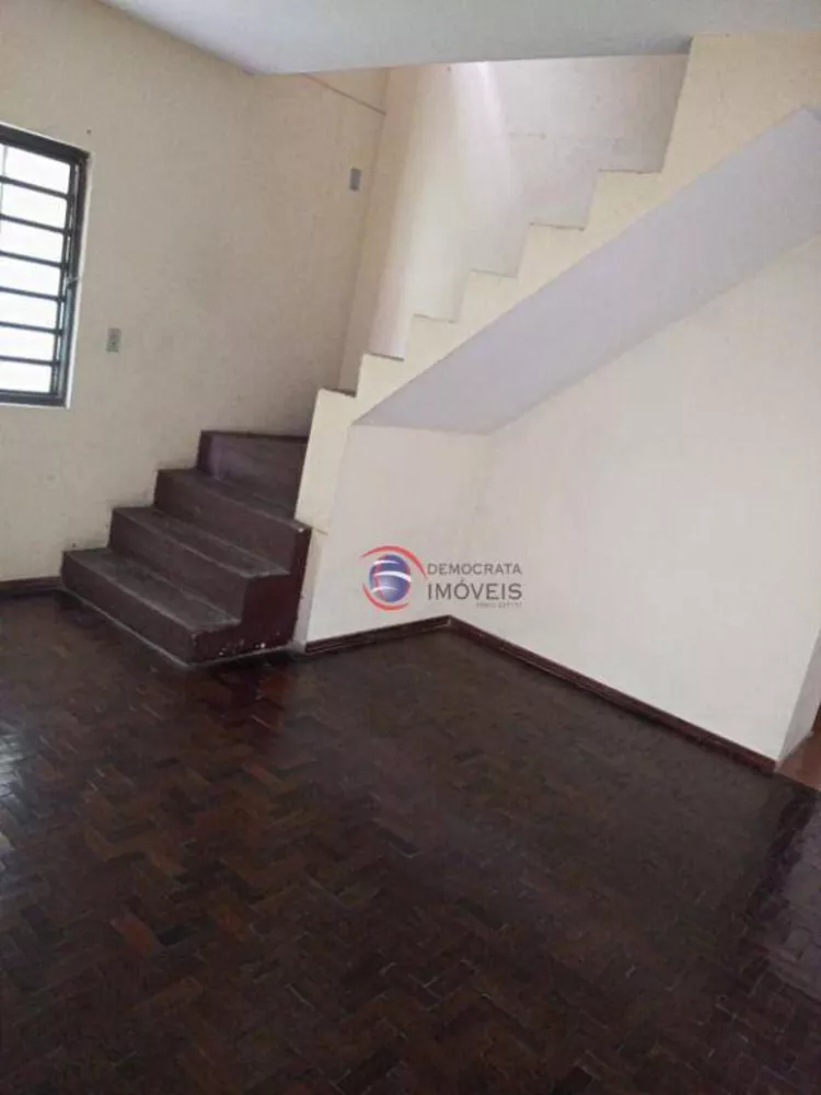 Sobrado à venda com 3 quartos, 208m² - Foto 3