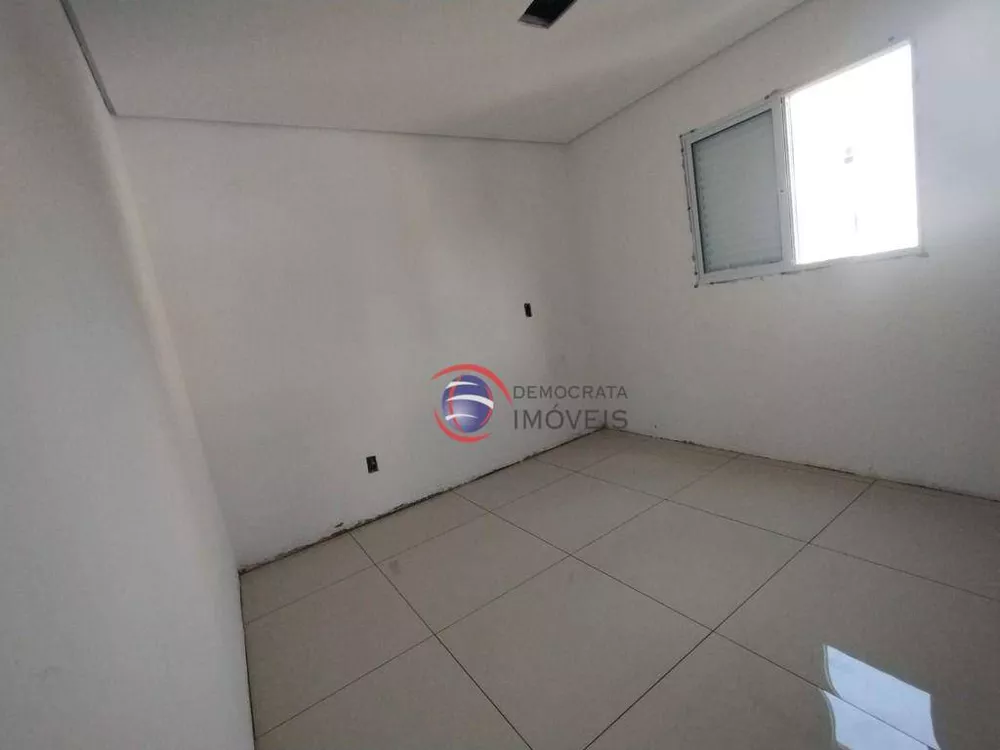 Apartamento à venda com 2 quartos, 56m² - Foto 3