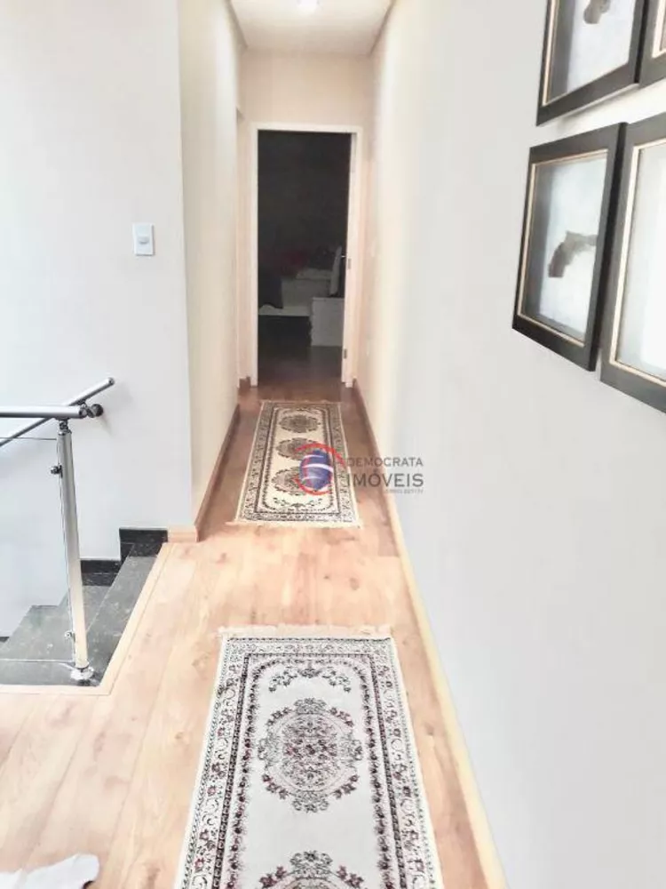 Sobrado à venda com 3 quartos, 300m² - Foto 24