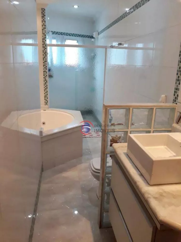 Sobrado à venda com 3 quartos, 300m² - Foto 12