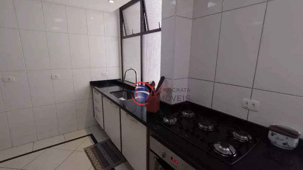 Apartamento à venda com 3 quartos, 130m² - Foto 23