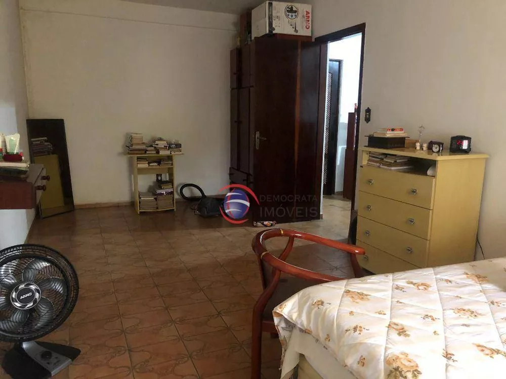 Casa à venda com 3 quartos, 220m² - Foto 5