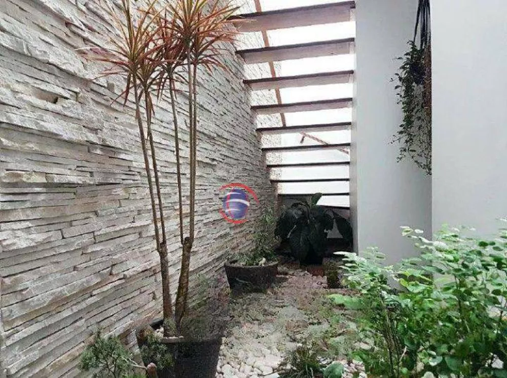 Sobrado, 3 quartos, 297 m² - Foto 2