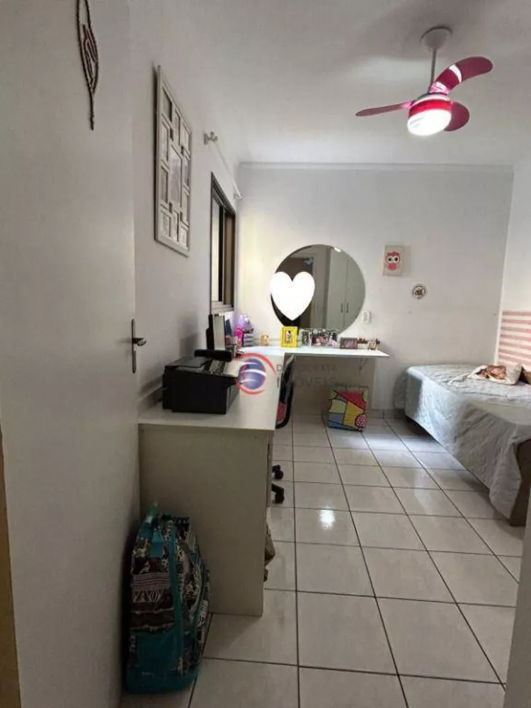 Apartamento à venda com 3 quartos, 107m² - Foto 5