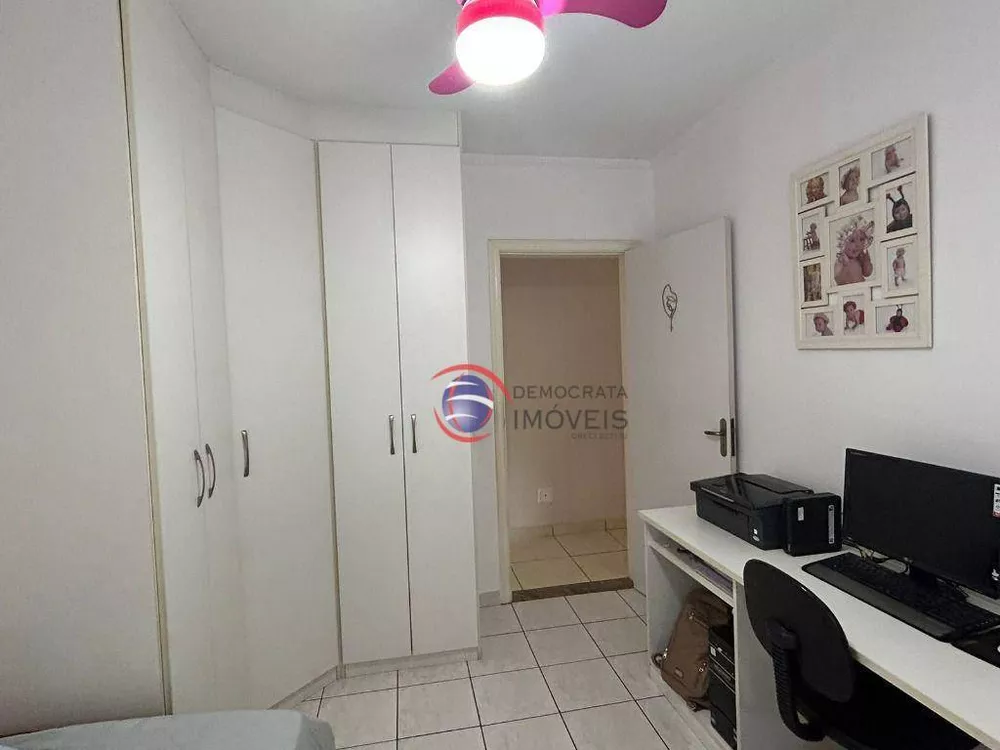 Apartamento à venda com 3 quartos, 107m² - Foto 4