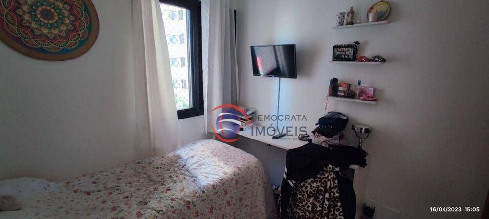 Apartamento à venda com 3 quartos, 75m² - Foto 3