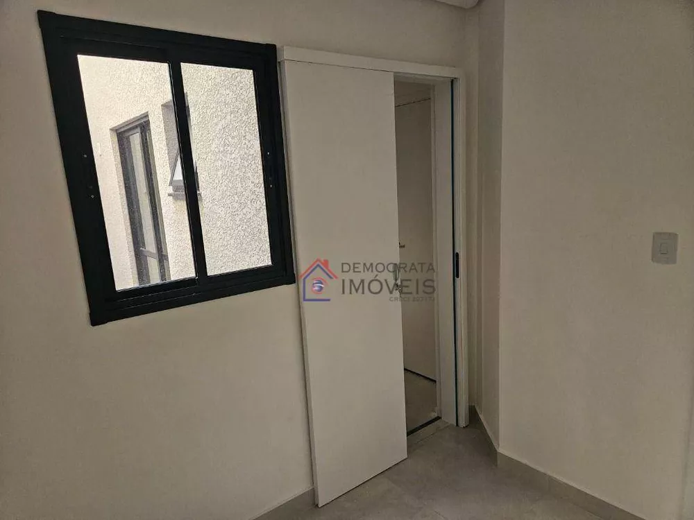 Apartamento à venda com 2 quartos, 65m² - Foto 4