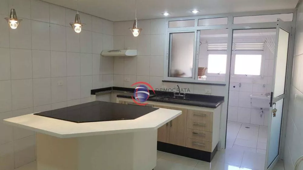 Apartamento à venda com 3 quartos, 133m² - Foto 14