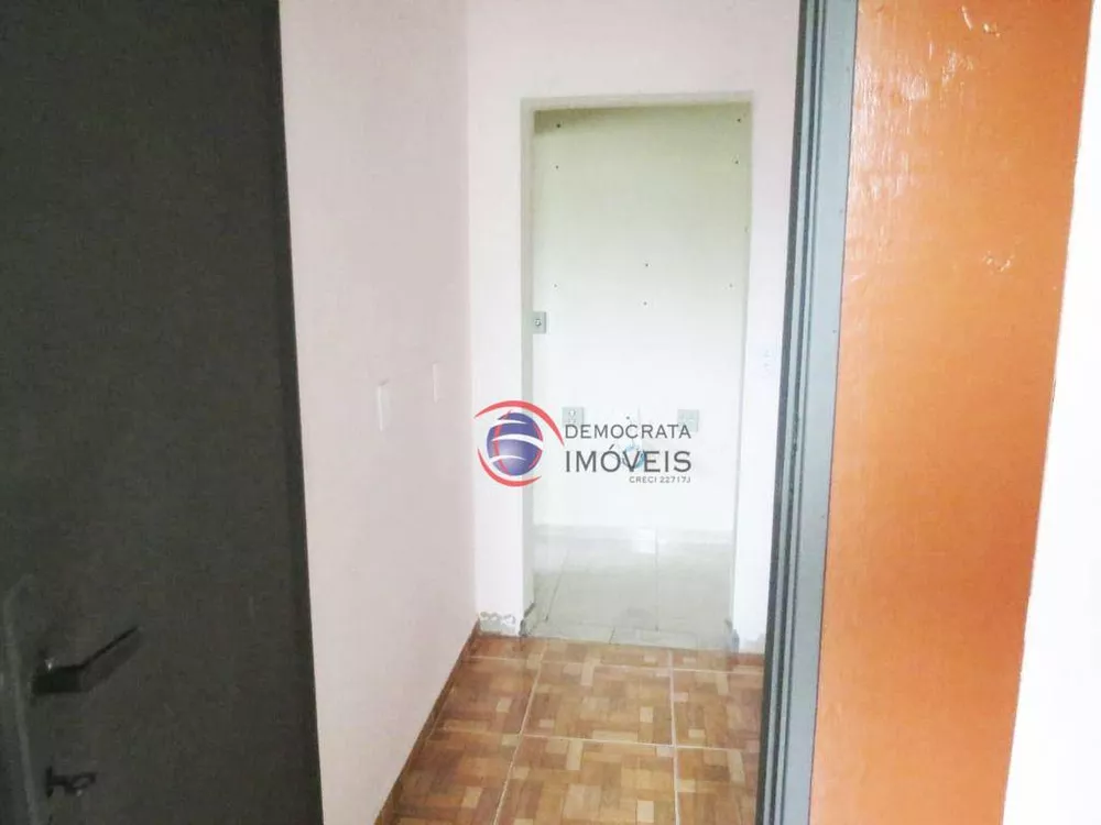 Sobrado à venda com 3 quartos, 188m² - Foto 4