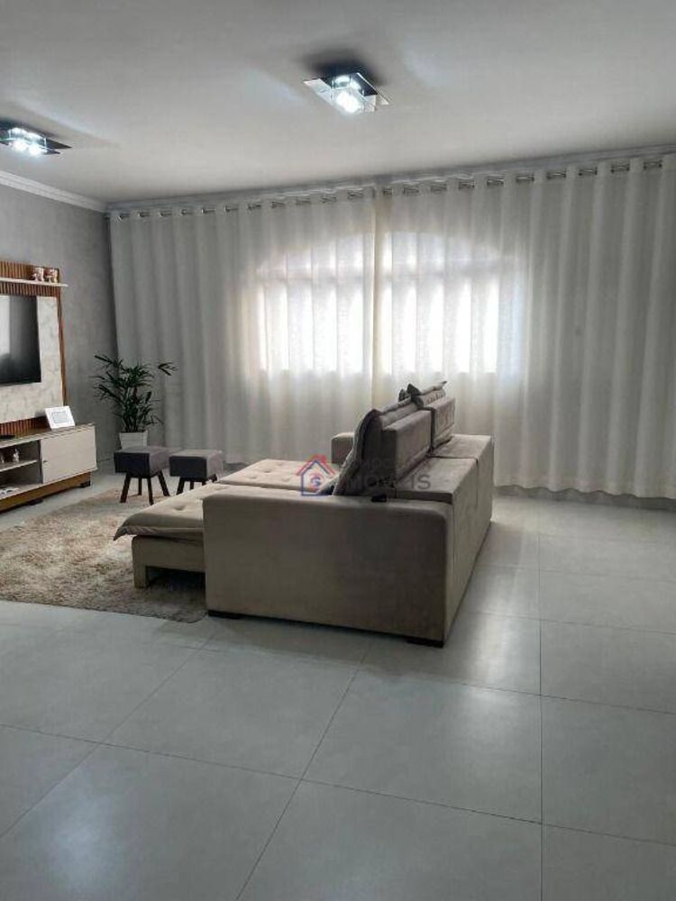 Sobrado, 3 quartos, 263 m² - Foto 2