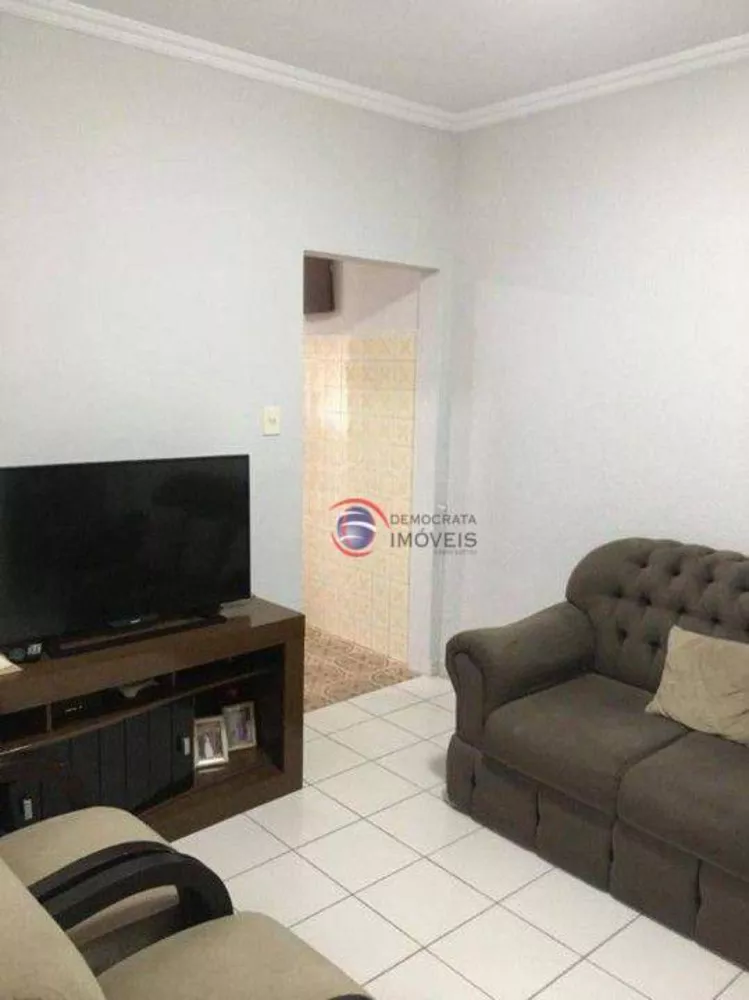 Sobrado à venda com 3 quartos, 185m² - Foto 2