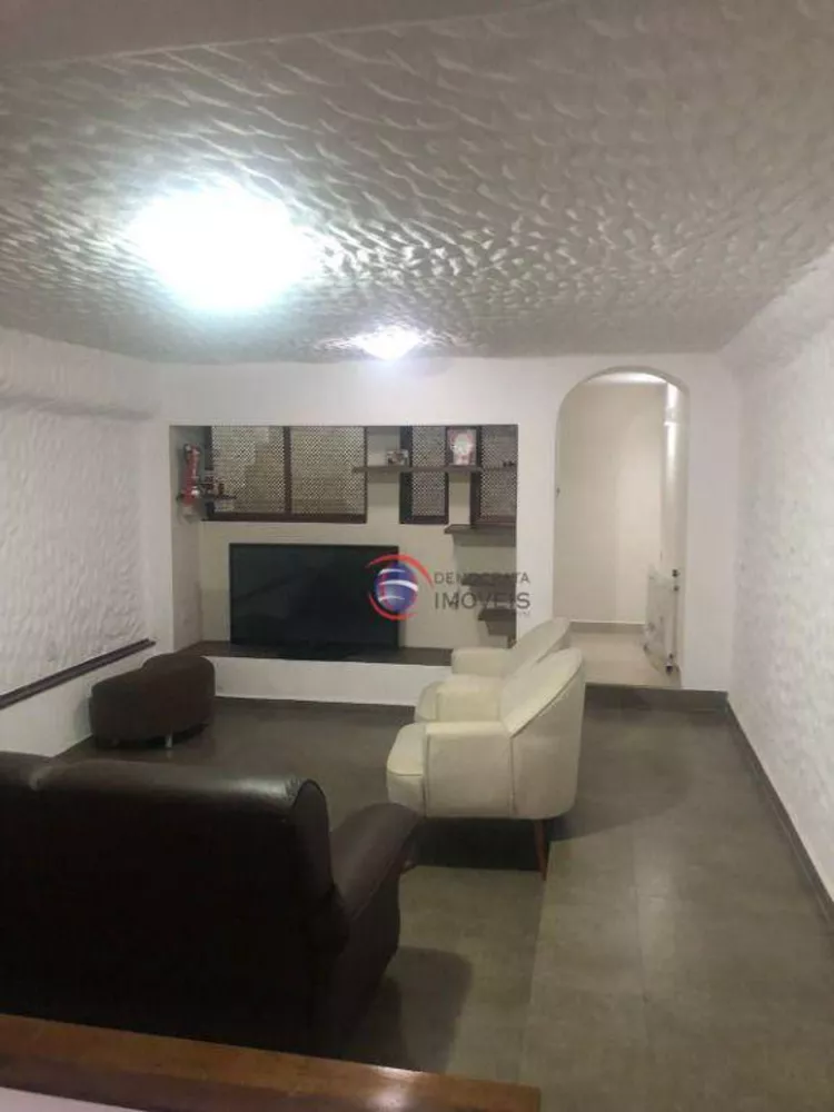 Casa de Condomínio à venda com 3 quartos, 224m² - Foto 1