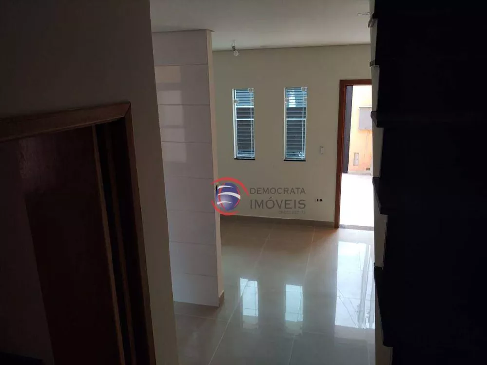 Sobrado à venda e aluguel com 2 quartos, 58m² - Foto 1