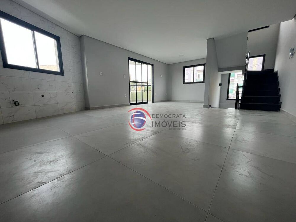 Sobrado, 3 quartos, 141 m² - Foto 1