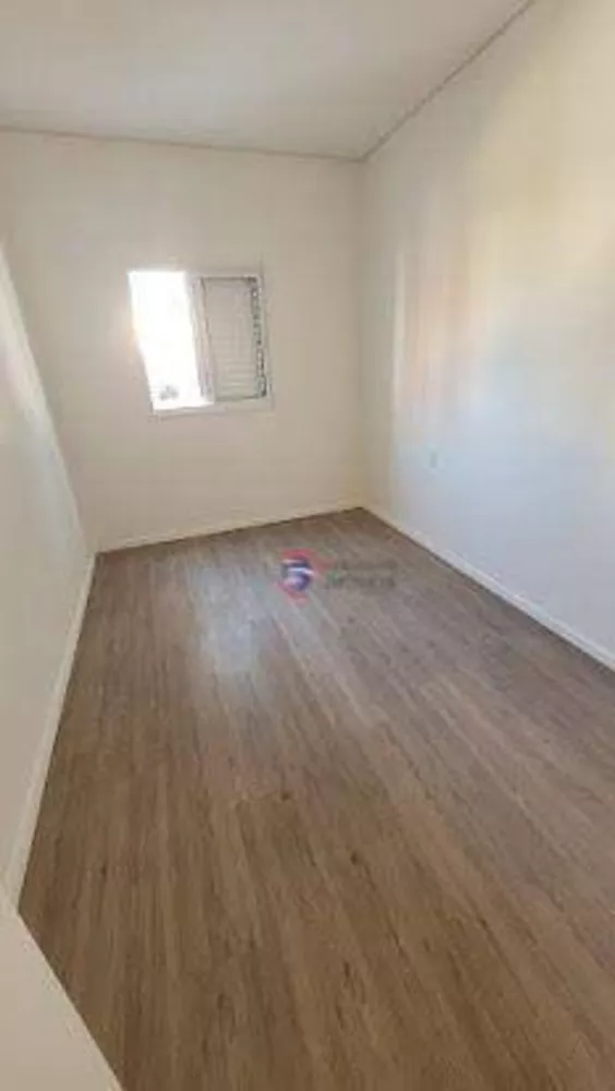 Apartamento à venda com 2 quartos, 62m² - Foto 3