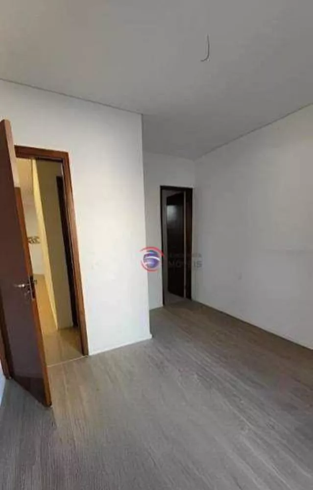 Apartamento à venda com 2 quartos, 62m² - Foto 2