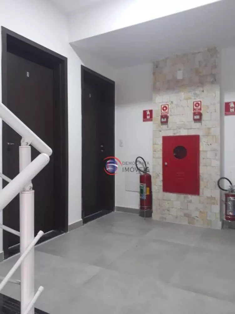 Apartamento à venda com 2 quartos, 62m² - Foto 8