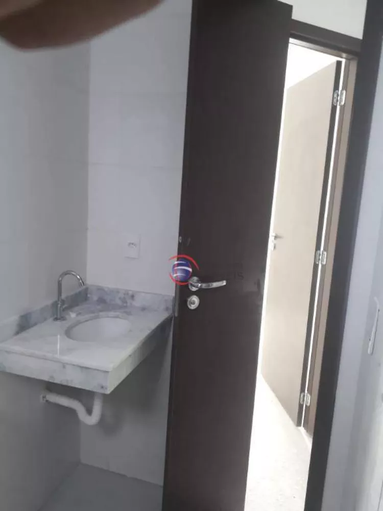 Apartamento à venda com 2 quartos, 62m² - Foto 4