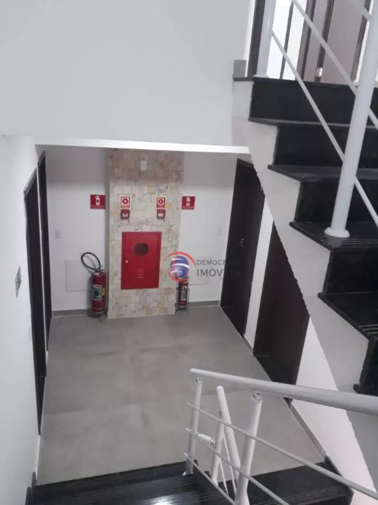 Apartamento à venda com 2 quartos, 62m² - Foto 5