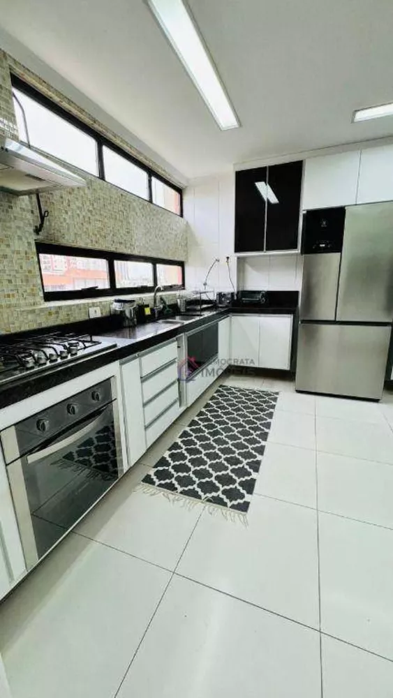 Apartamento à venda com 3 quartos, 158m² - Foto 5