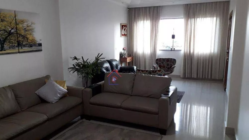 Casa à venda com 3 quartos, 198m² - Foto 3