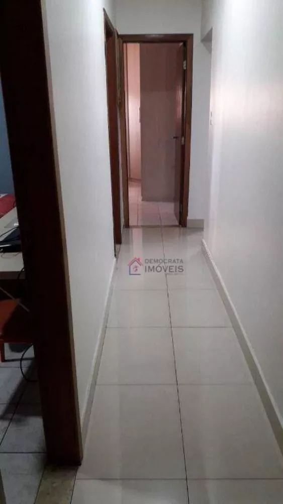 Casa à venda com 3 quartos, 198m² - Foto 10