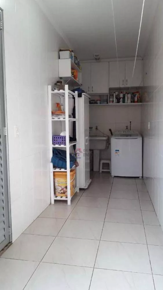 Casa à venda com 3 quartos, 198m² - Foto 9