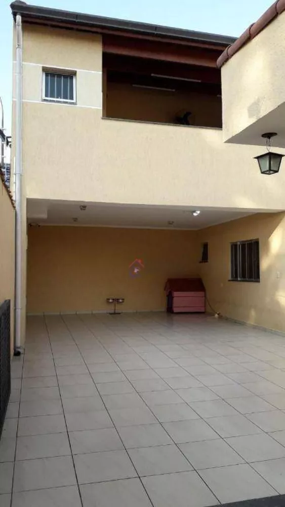 Casa à venda com 3 quartos, 198m² - Foto 23