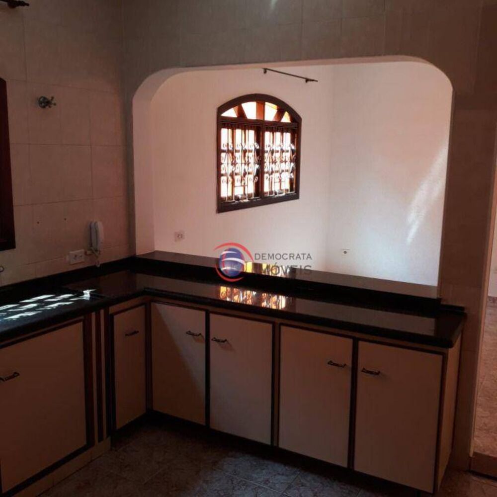Sobrado, 3 quartos, 272 m² - Foto 4