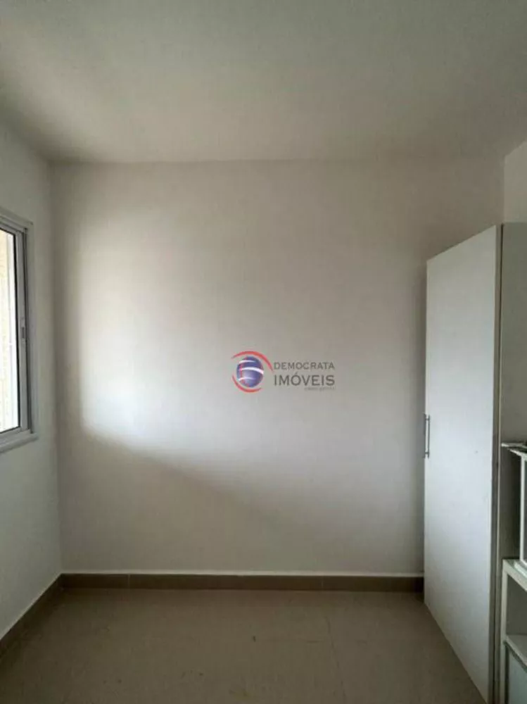 Apartamento para alugar com 3 quartos, 83m² - Foto 4