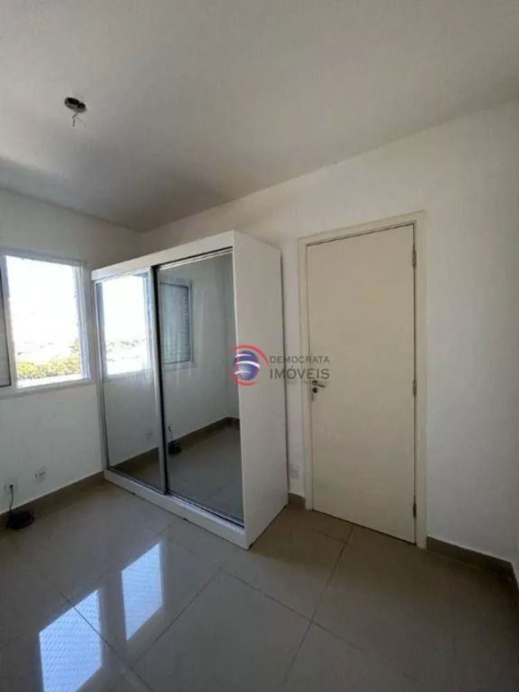 Apartamento para alugar com 3 quartos, 83m² - Foto 5