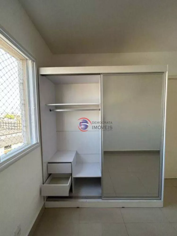 Apartamento para alugar com 3 quartos, 83m² - Foto 3