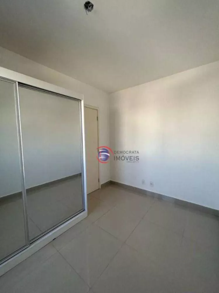 Apartamento para alugar com 3 quartos, 83m² - Foto 2