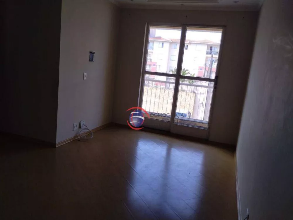 Apartamento à venda com 2 quartos, 55m² - Foto 18