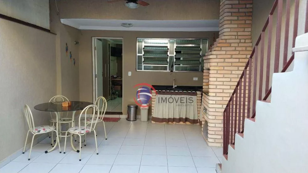 Sobrado à venda com 3 quartos, 160m² - Foto 1