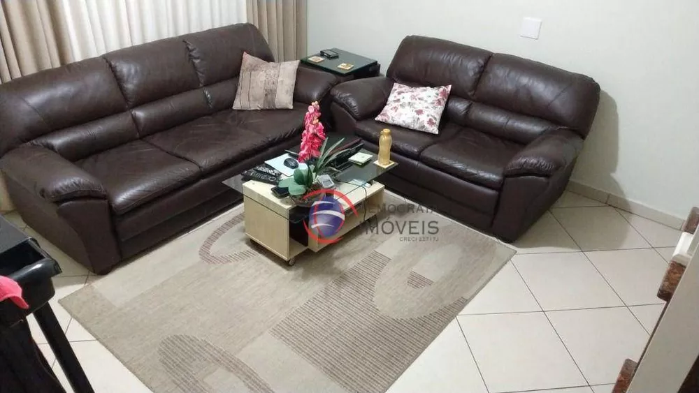 Sobrado à venda com 3 quartos, 160m² - Foto 3