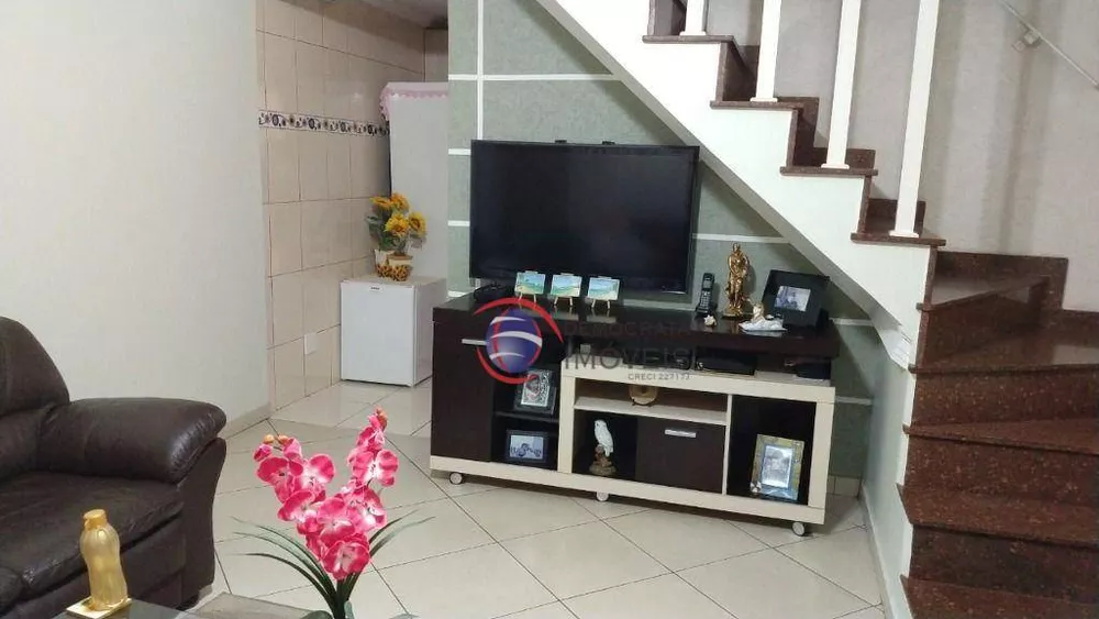 Sobrado à venda com 3 quartos, 160m² - Foto 4