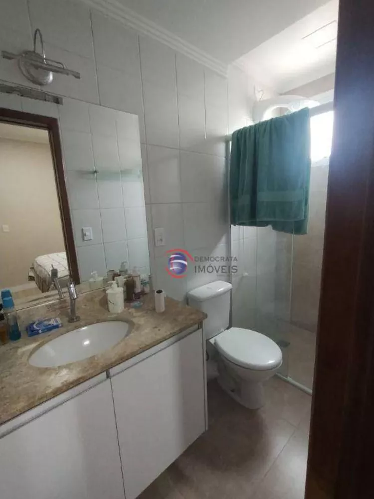 Apartamento à venda com 3 quartos, 96m² - Foto 12