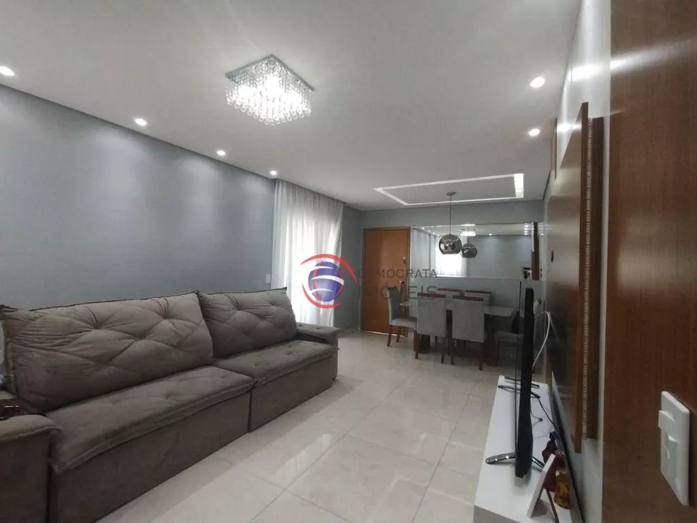 Apartamento à venda com 3 quartos, 96m² - Foto 1