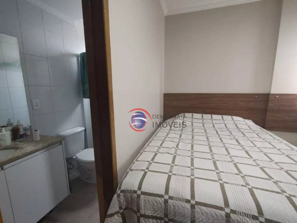 Apartamento à venda com 3 quartos, 96m² - Foto 2