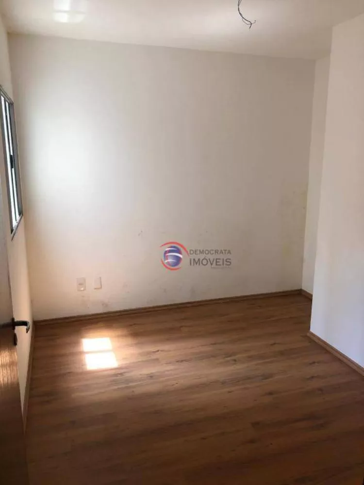 Apartamento para alugar com 2 quartos, 60m² - Foto 4