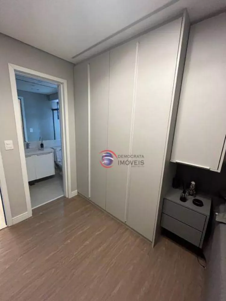 Apartamento à venda com 2 quartos, 105m² - Foto 8