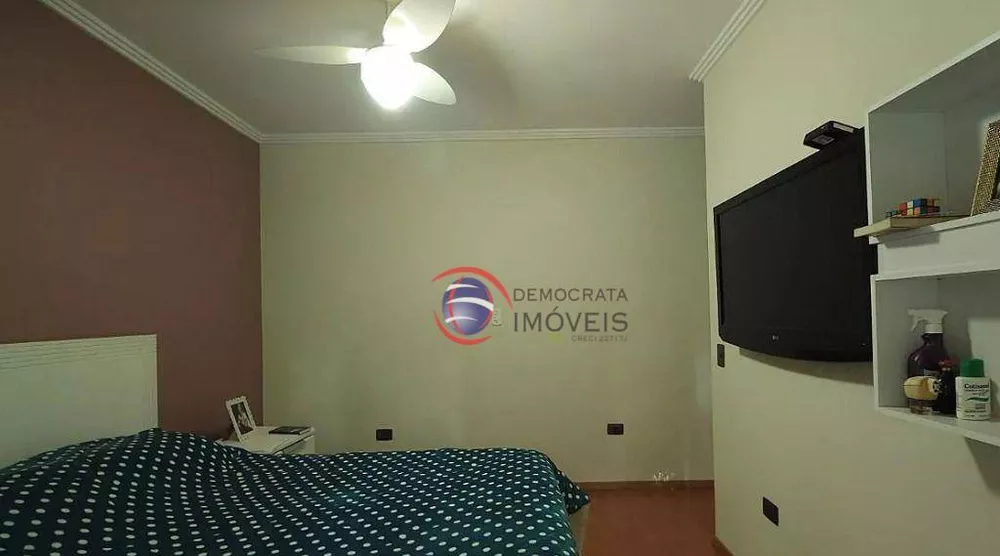 Casa de Condomínio à venda com 3 quartos, 250m² - Foto 11