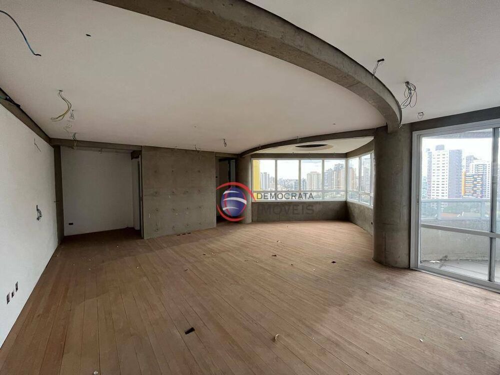 Apartamento, 4 quartos, 227 m² - Foto 1
