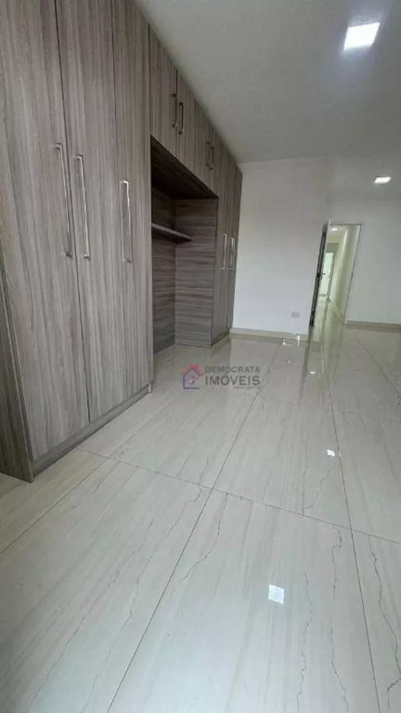 Sobrado, 3 quartos, 181 m² - Foto 3