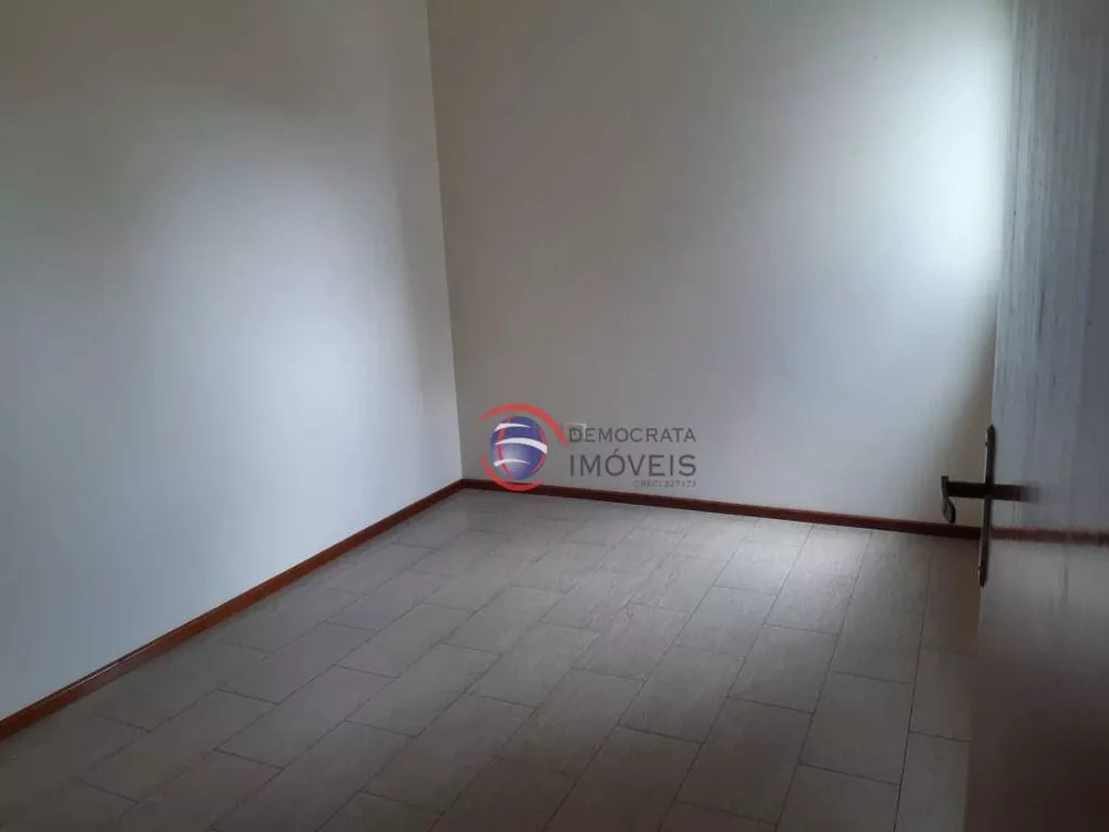 Cobertura à venda com 3 quartos, 180m² - Foto 3